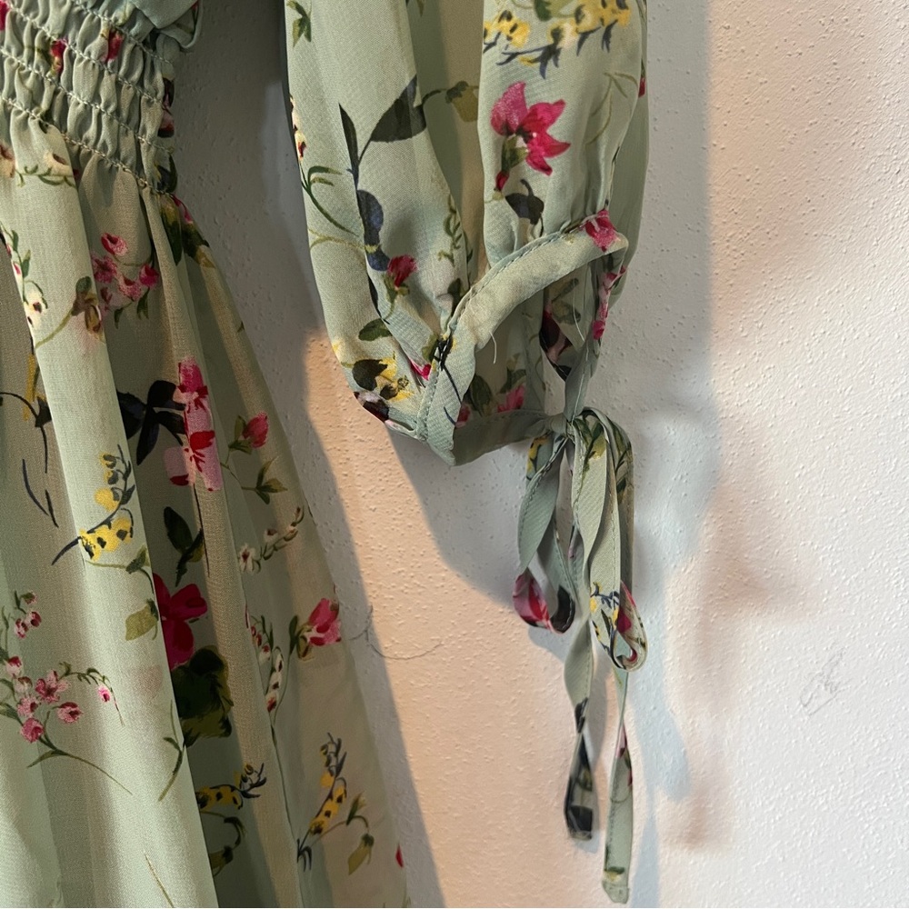 Taylor Sheer 3/4 Sleeve V-Neck Rusched Button Front Floral Lined Ruffle Dress - Picture 5 of 11
